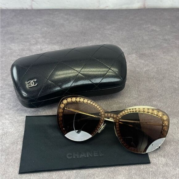 Chanel Acetate Metal Pearl Butterfly Sunglasses 4236-H Brown - Picture 16 of 16